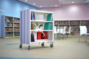 עגלת ספרים ספריה בית הספר בגין נהריה